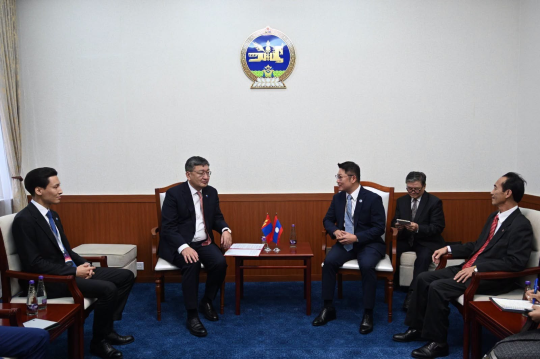 Deputy Head of Party Foreign Relations Committee Pays Courtesy Call on Mongolian People’s Party Leaders